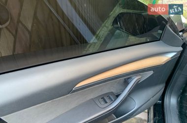 Седан Tesla Model 3 2023 в Киеве