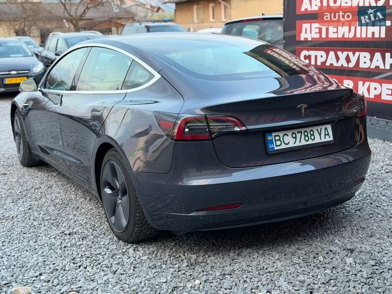 Седан Tesla Model 3 2020 в Стрию фото 15 Седан Tesla Model 3 2020 в Стрию