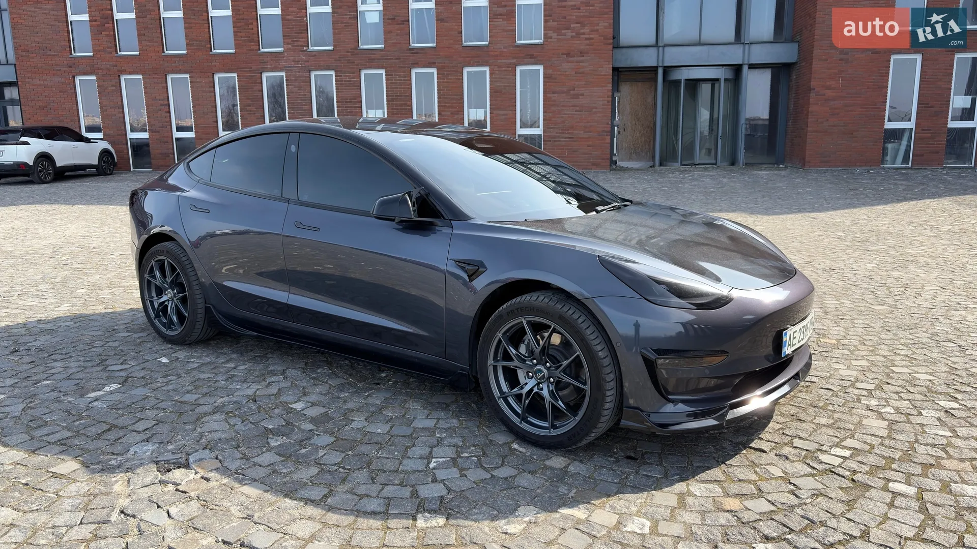 2022 Tesla Model 3 - мініатюра 3
