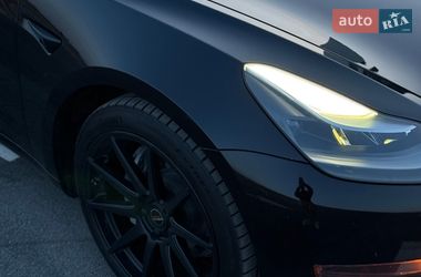 Седан Tesla Model 3 2022 в Рівному фото 20 Седан Tesla Model 3 2022 в Рівному