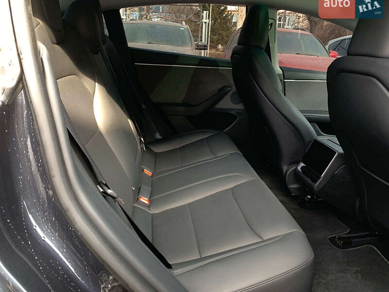 Седан Tesla Model 3 2024 в Виннице фото 29 Седан Tesla Model 3 2024 в Виннице