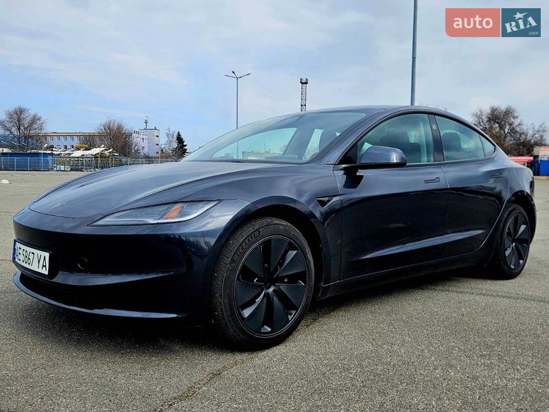 Седан Tesla Model 3 2025 в Днепре фото 3 Седан Tesla Model 3 2025 в Днепре