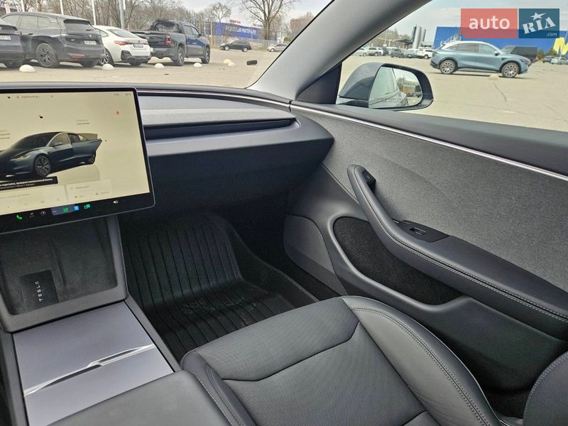 Седан Tesla Model 3 2025 в Днепре фото 29 Седан Tesla Model 3 2025 в Днепре