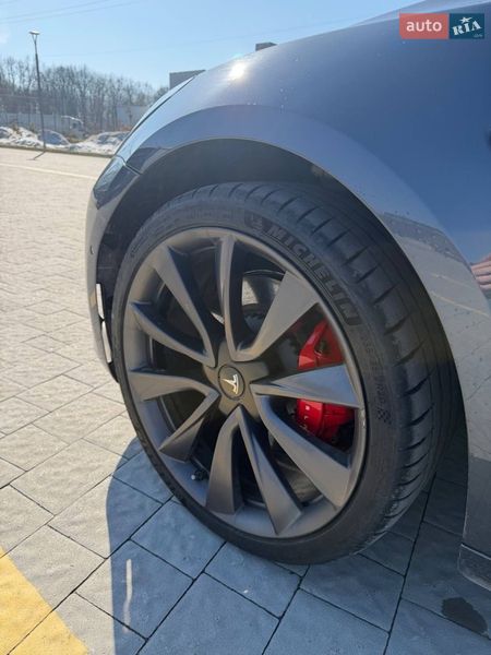 Седан Tesla Model 3 2020 в Львове фото 15 Седан Tesla Model 3 2020 в Львове