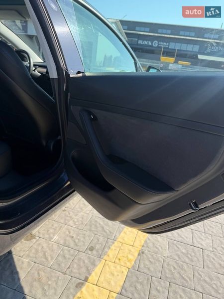 Седан Tesla Model 3 2020 в Львове фото 20 Седан Tesla Model 3 2020 в Львове
