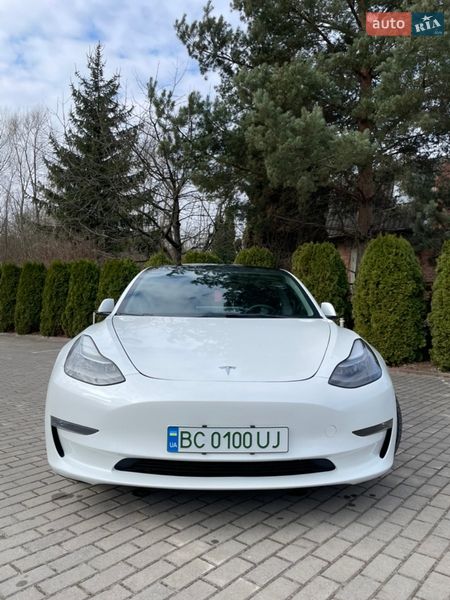 Седан Tesla Model 3 2022 в Львові