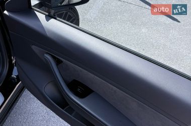 Седан Tesla Model 3 2019 в Днепре