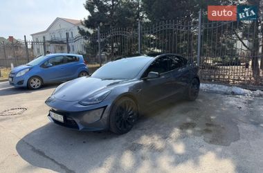 Седан Tesla Model 3 2023 в Киеве