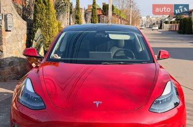 Седан Tesla Model 3 2022 в Виннице