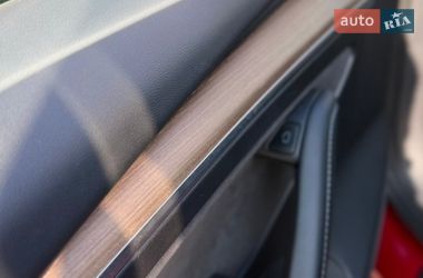 Седан Tesla Model 3 2022 в Вінниці
