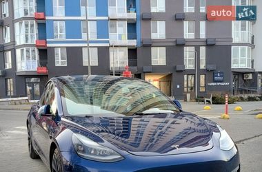 Седан Tesla Model 3 2021 в Киеве фото 3 Седан Tesla Model 3 2021 в Киеве