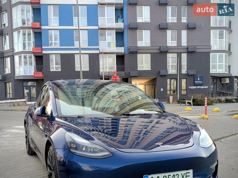 Седан Tesla Model 3 2021 в Киеве фото 3 Седан Tesla Model 3 2021 в Киеве