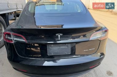 Седан Tesla Model 3 2021 в Киеве