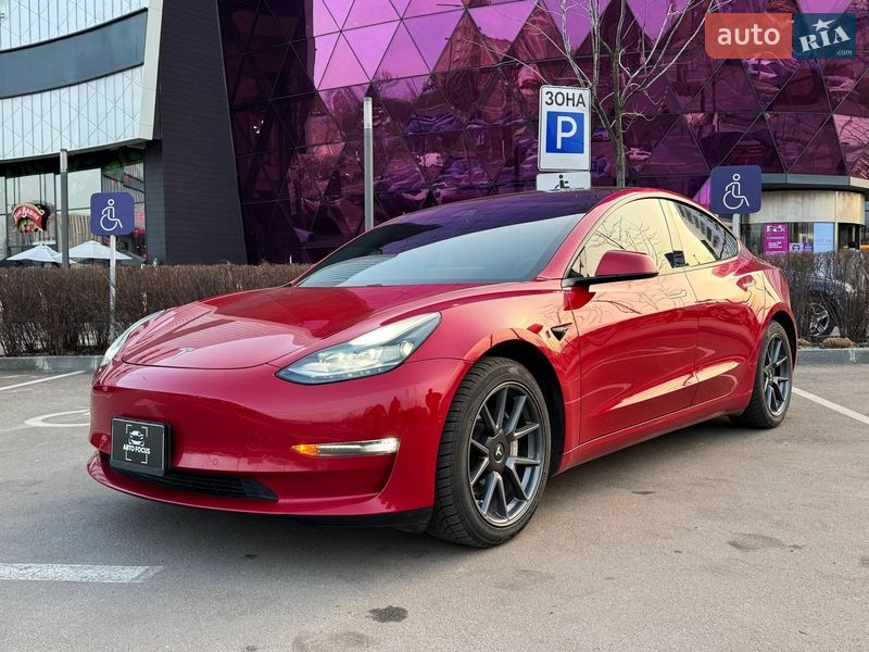 Седан Tesla Model 3 2021 в Киеве фото 4 Седан Tesla Model 3 2021 в Киеве