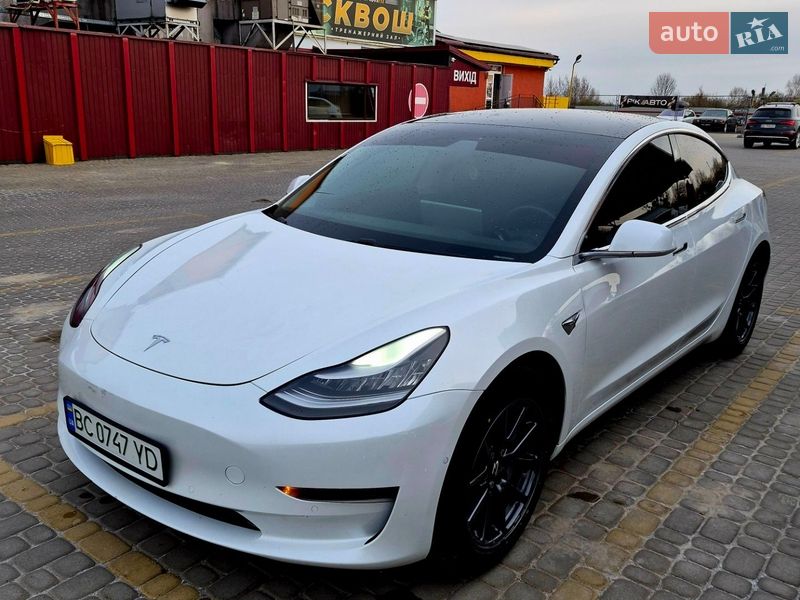 Tesla Model 3 2019 Tesla Model 3 2019