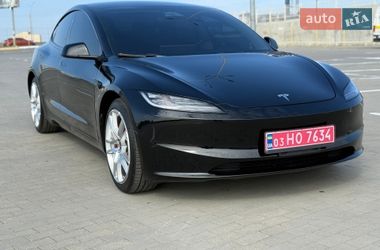 Седан Tesla Model 3 2024 в Одесі