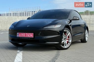 Седан Tesla Model 3 2024 в Одессе