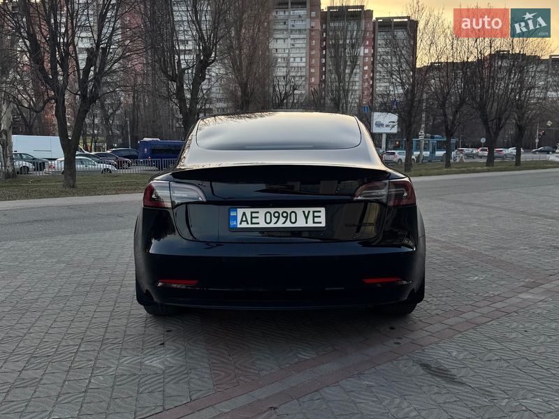 Седан Tesla Model 3 2018 в Днепре