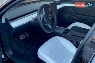 Седан Tesla Model 3 2023 в Киеве