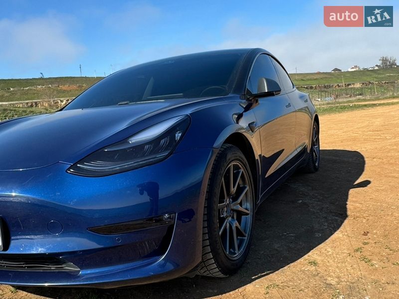 Седан Tesla Model 3 2020 в Одессе