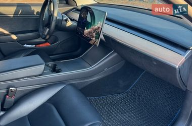 Седан Tesla Model 3 2020 в Одесі фото 19 Седан Tesla Model 3 2020 в Одесі