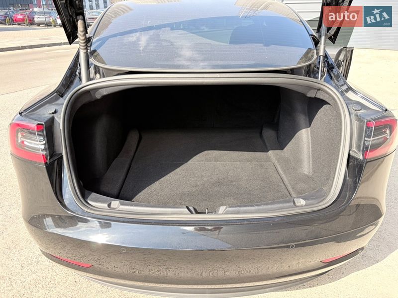 Седан Tesla Model 3 2022 в Києві фото 10 Седан Tesla Model 3 2022 в Києві