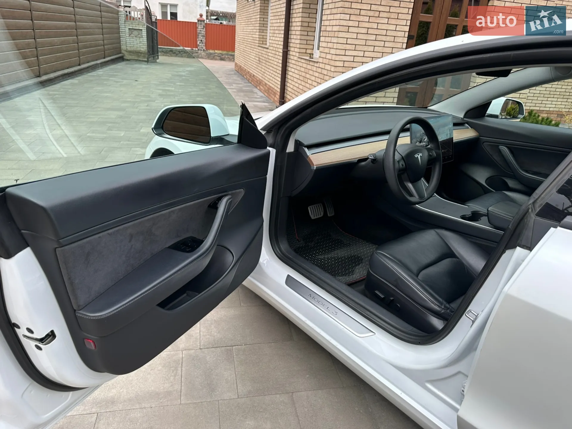 2020 Tesla Model 3 - мініатюра 10