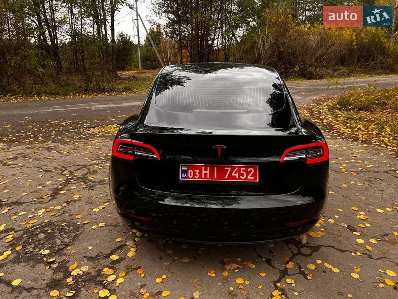 Седан Tesla Model 3 2018 в Ковеле