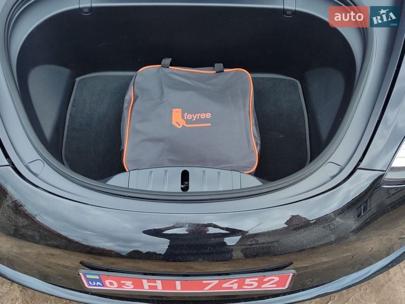 Седан Tesla Model 3 2018 в Ковеле