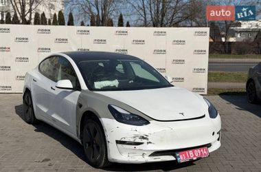 Седан Tesla Model 3 2021 в Луцке