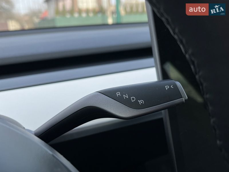 Седан Tesla Model 3 2022 в Коломиї