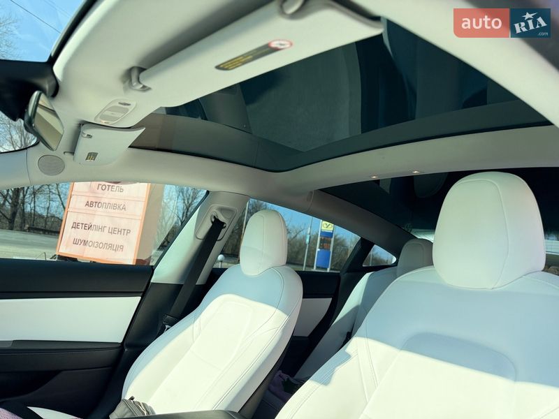 Седан Tesla Model 3 2020 в Киеве фото 6 Седан Tesla Model 3 2020 в Киеве