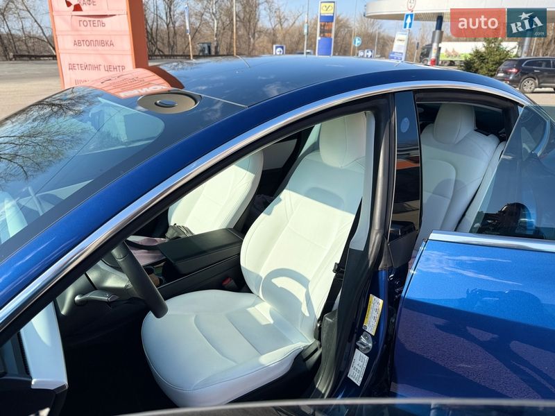 Седан Tesla Model 3 2020 в Киеве фото 8 Седан Tesla Model 3 2020 в Киеве
