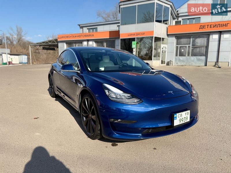 Седан Tesla Model 3 2020 в Киеве фото 10 Седан Tesla Model 3 2020 в Киеве