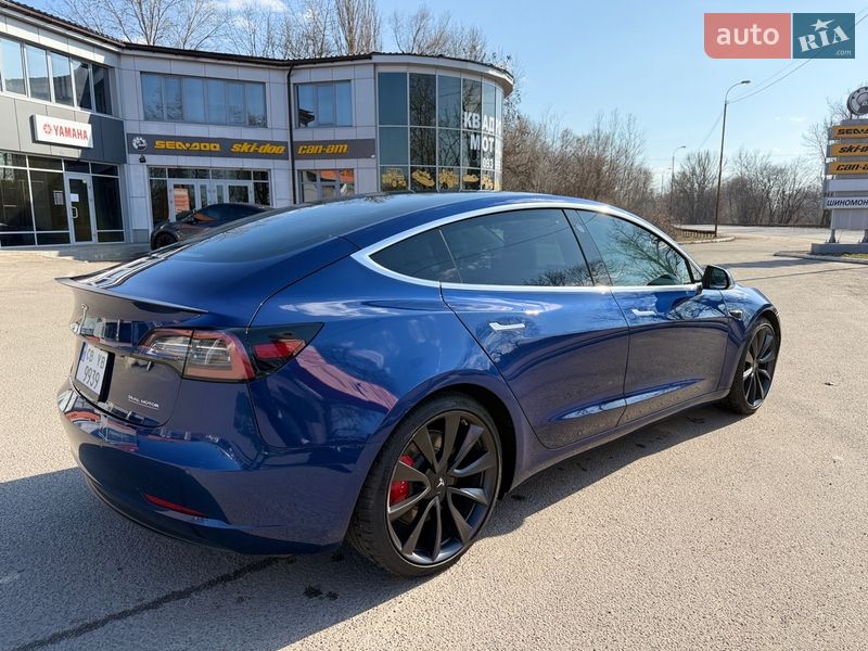 Седан Tesla Model 3 2020 в Киеве фото 11 Седан Tesla Model 3 2020 в Киеве