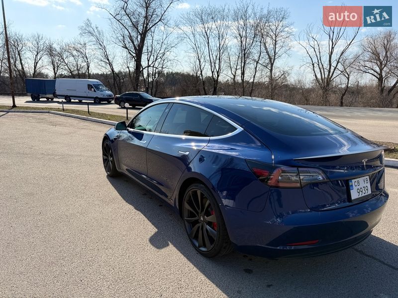 Седан Tesla Model 3 2020 в Киеве фото 12 Седан Tesla Model 3 2020 в Киеве
