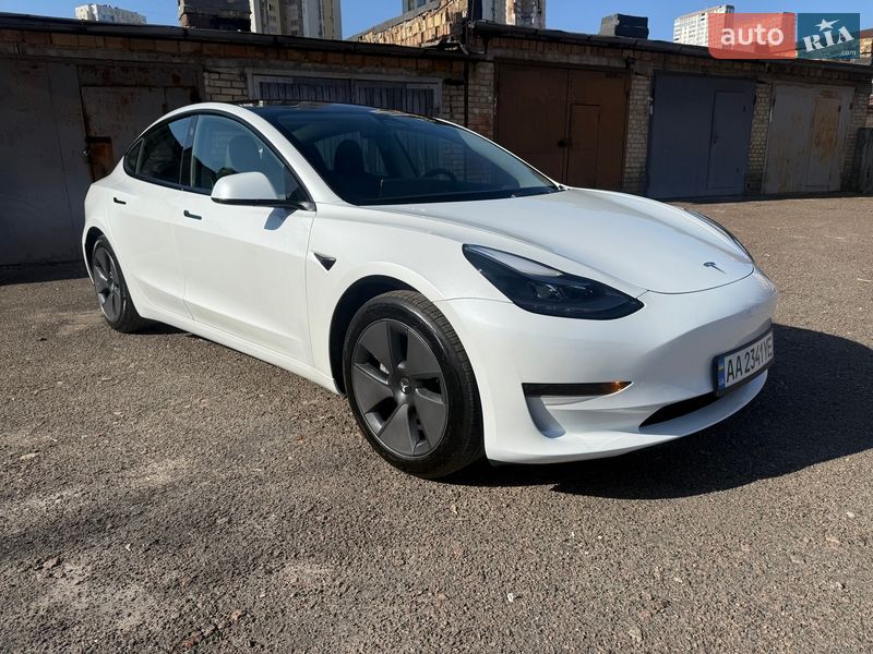 Седан Tesla Model 3 2023 в Киеве фото 18 Седан Tesla Model 3 2023 в Киеве