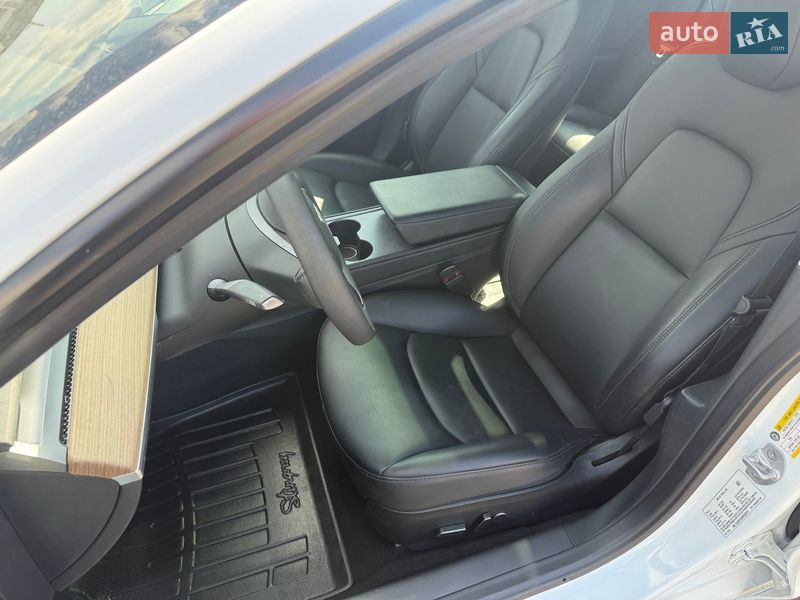 Седан Tesla Model 3 2023 в Киеве фото 32 Седан Tesla Model 3 2023 в Киеве