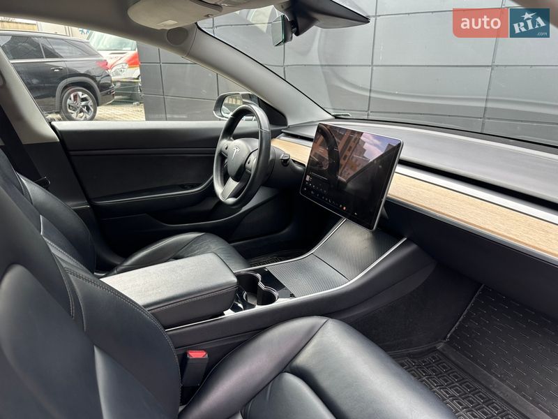 Седан Tesla Model 3 2020 в Одессе фото 19 Седан Tesla Model 3 2020 в Одессе