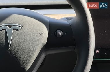 Седан Tesla Model 3 2022 в Львове