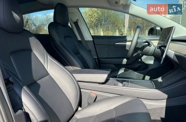 Седан Tesla Model 3 2022 в Львове