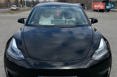 Седан Tesla Model 3 2022 в Полтаве