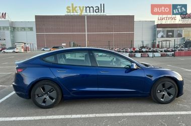 Седан Tesla Model 3 2020 в Киеве