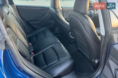 Седан Tesla Model 3 2020 в Киеве
