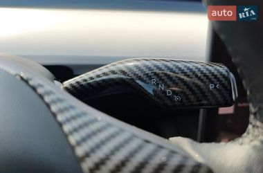 Седан Tesla Model 3 2021 в Львові