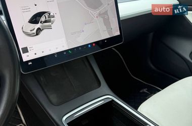 Седан Tesla Model 3 2020 в Виннице
