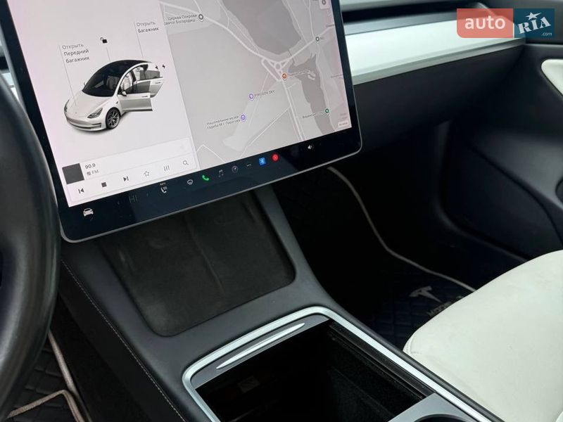 Седан Tesla Model 3 2020 в Виннице