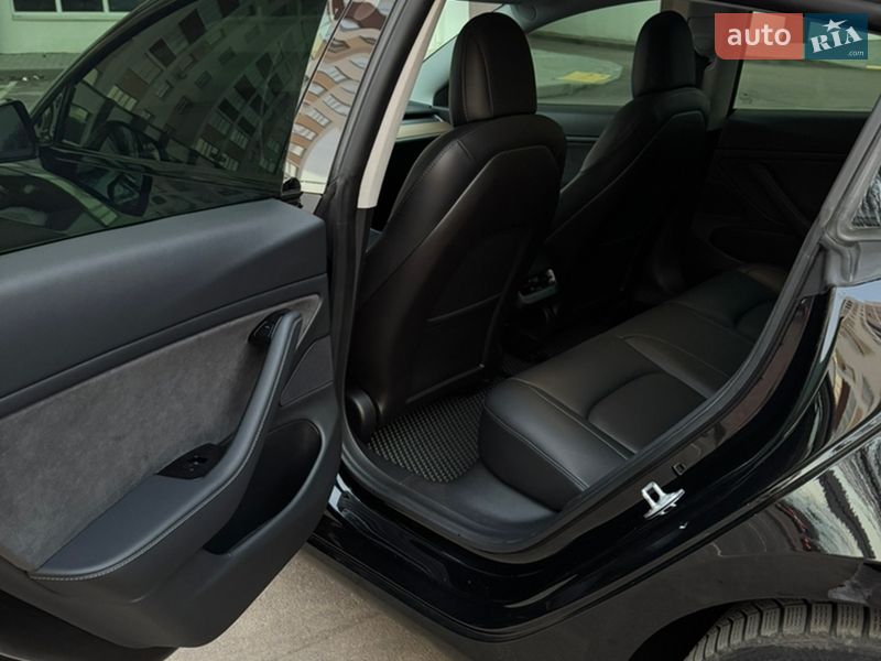Седан Tesla Model 3 2020 в Києві фото 15 Седан Tesla Model 3 2020 в Києві