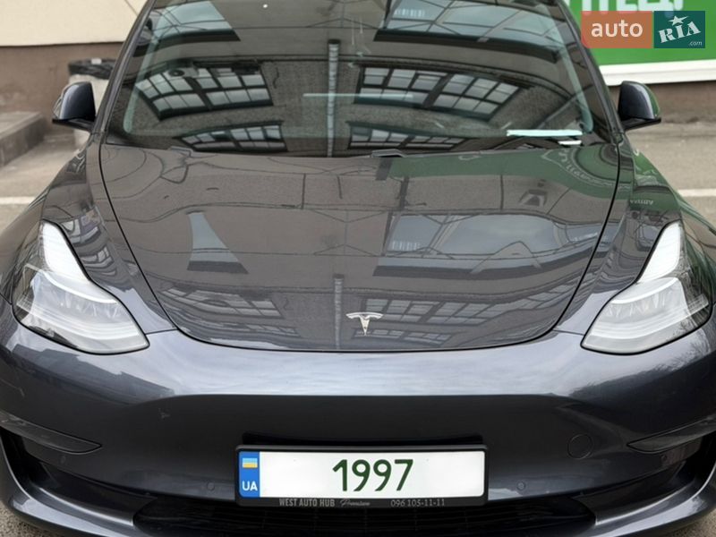 Седан Tesla Model 3 2021 в Києві фото Седан Tesla Model 3 2021 в Києві