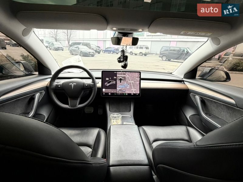 Седан Tesla Model 3 2021 в Киеве фото 3 Седан Tesla Model 3 2021 в Киеве